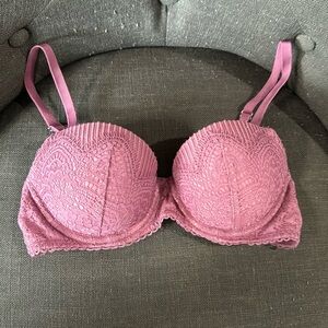 Victoria’s Secret dream angels rose lace bra